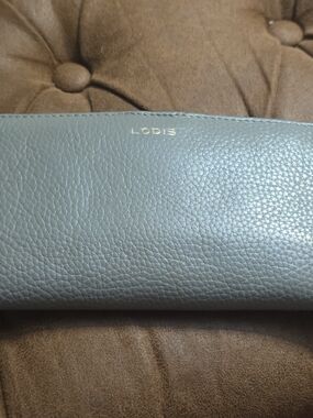 LODIS Pebbled Leather Wallet - Dusty Blue Gray